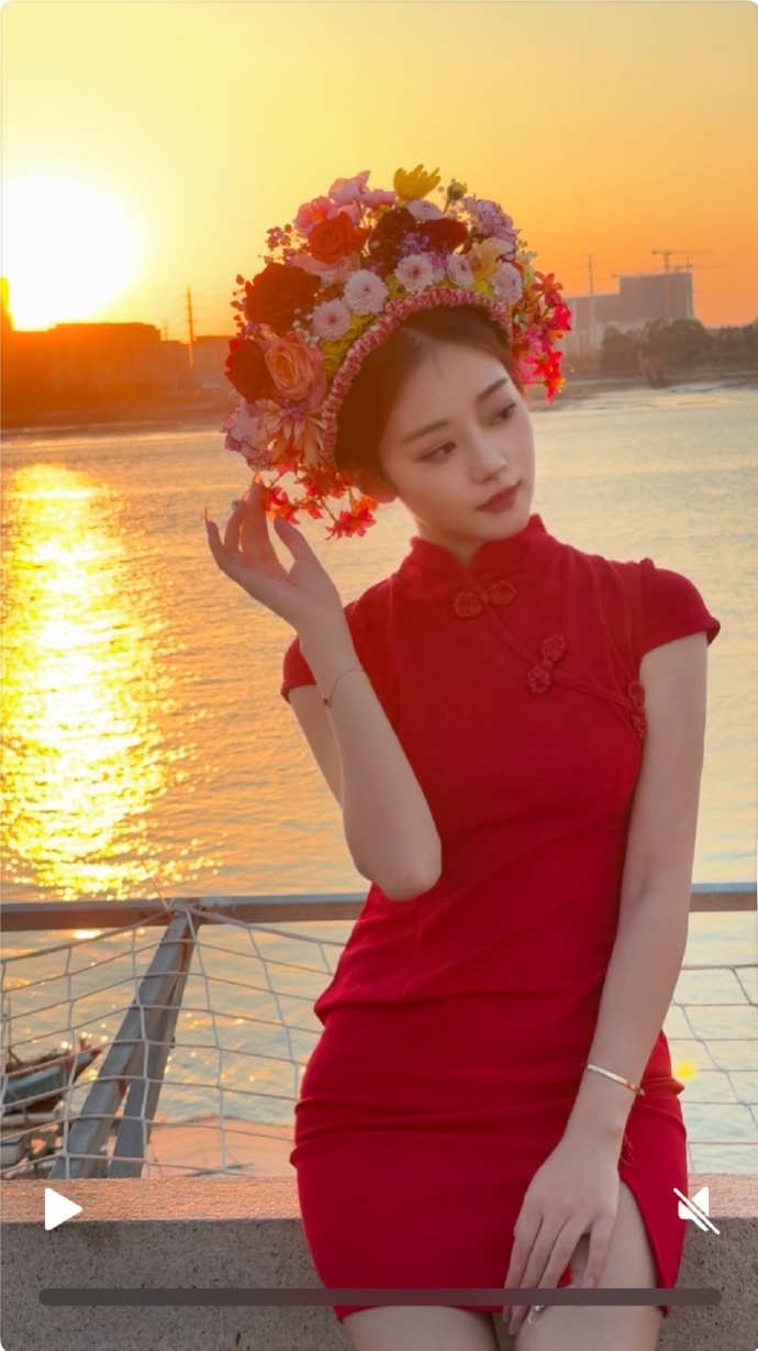 与凤行 封面